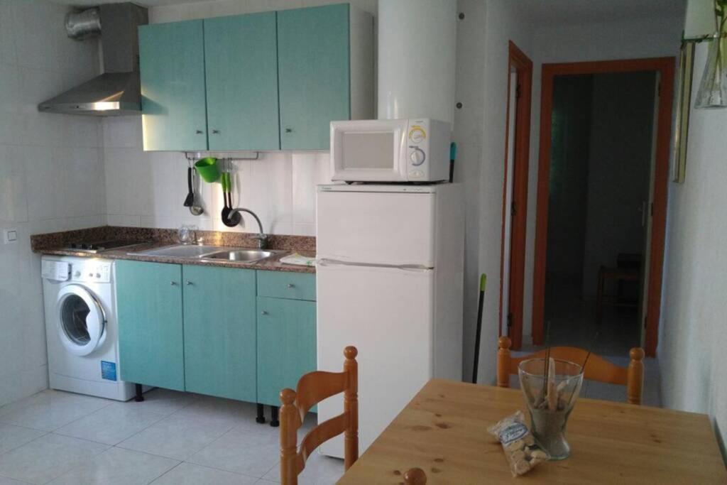 Tranquilo Apartamento Con Preciosa Cala En La Puerta Ciutadella  Eksteriør billede