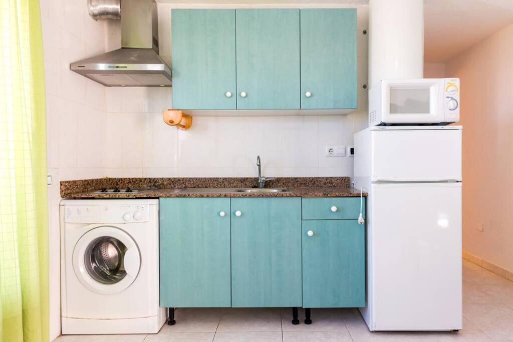 Tranquilo Apartamento Con Preciosa Cala En La Puerta Ciutadella  Eksteriør billede